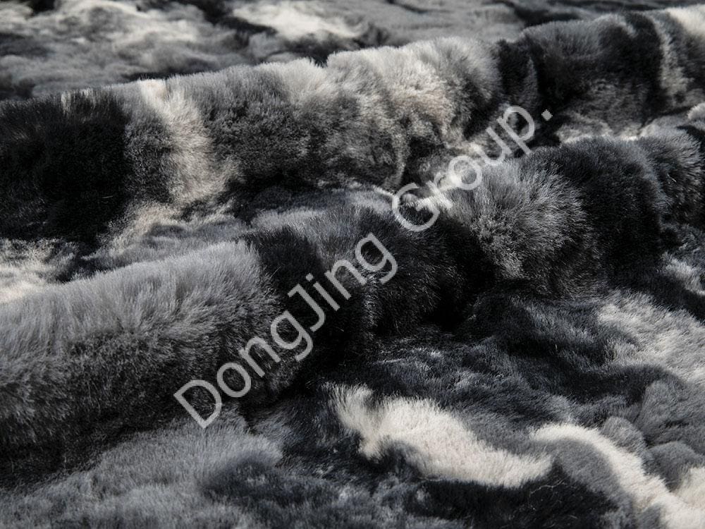 9T1342-ขนกระต่าย ขนกระต่าย พิมพ์ลายดอกสีขาว faux fur fabric